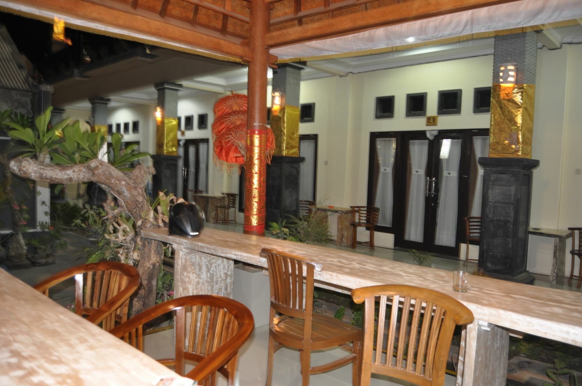 Deva Devi Beach Inn Luxury Batununggul エクステリア 写真